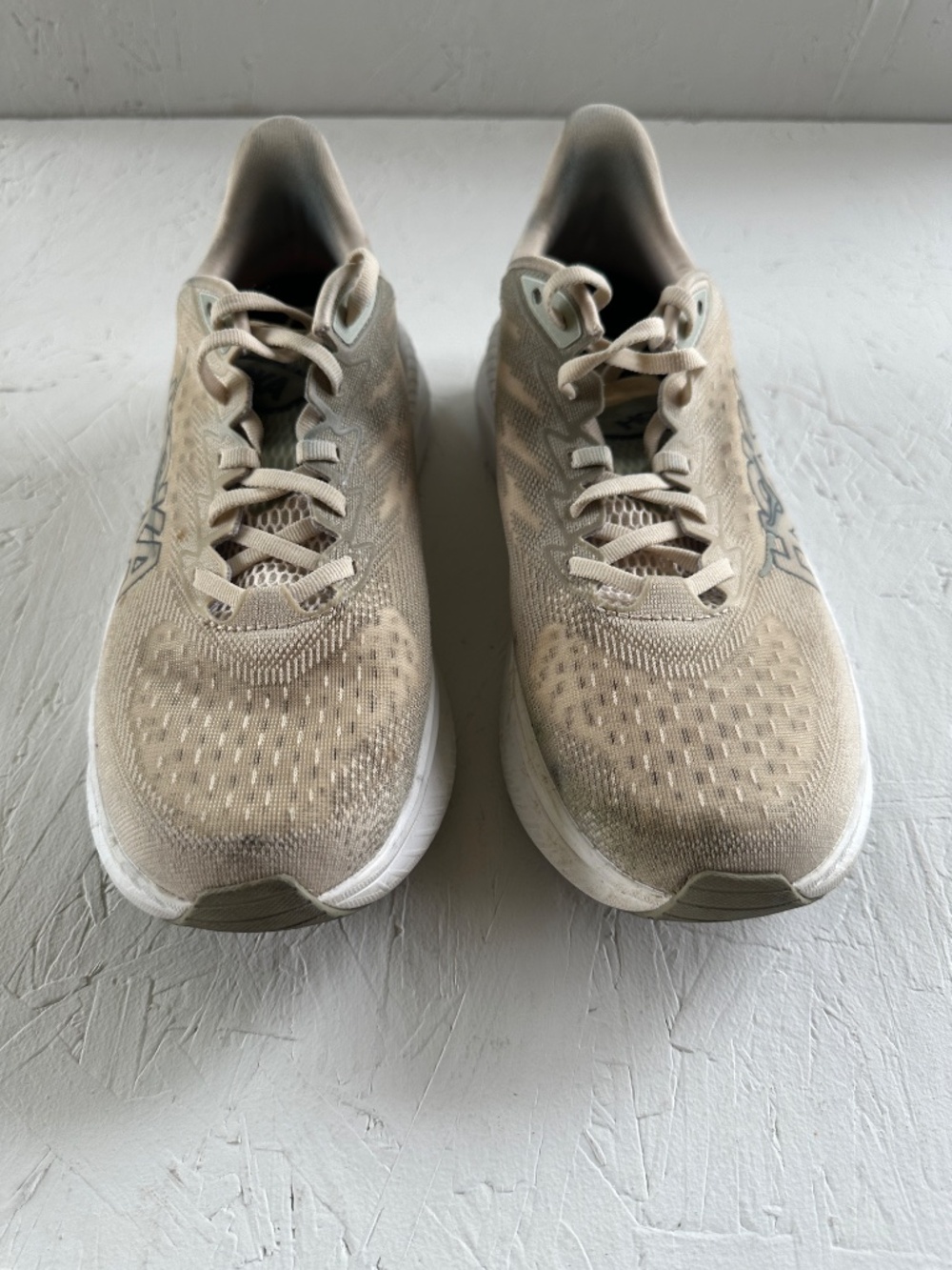 HOKA MACH 6 | OAT MILK / BARLEY Size 10